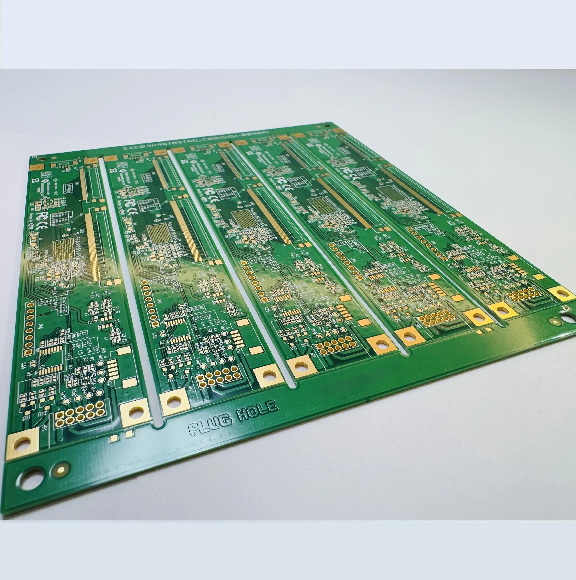 多层硬质印刷电路板 (PCB)，专为表面贴装技术 (SMT) 组装设计